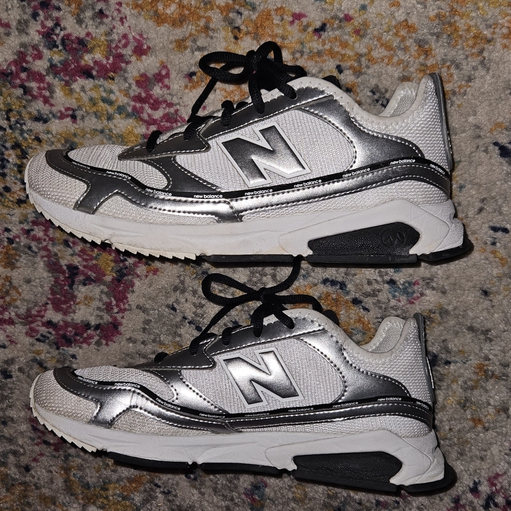 New balance shoes